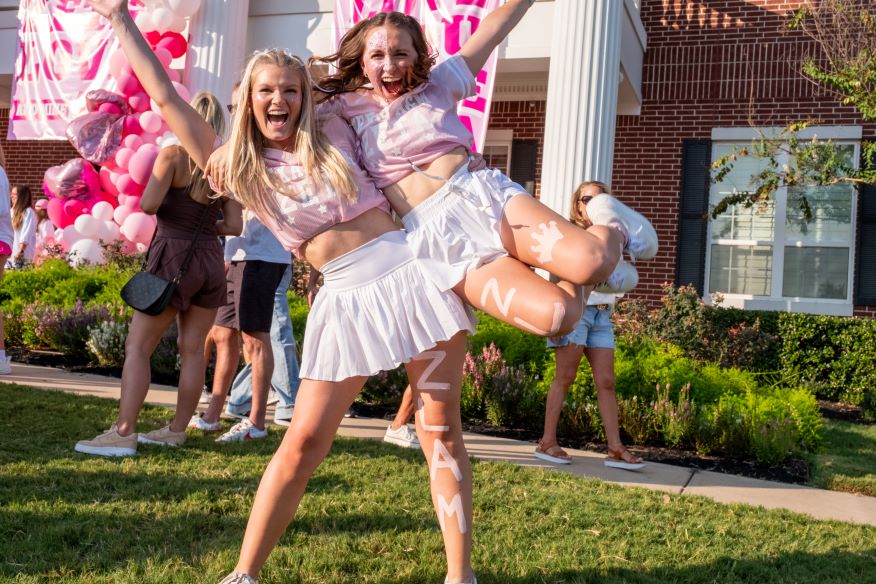 Introducing GreekYearbook’s Brand New Bid Day Services!